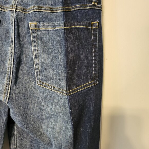 CAbi Blue Ankle Cropped Jeans Classic Style - Picture 9 of 10